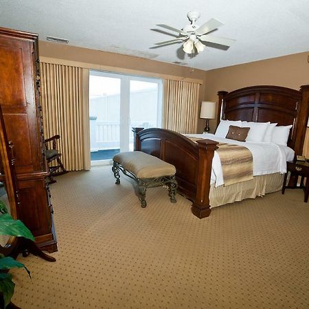 Desoto Beach Bed And Breakfast Тайби Айлънд Екстериор снимка