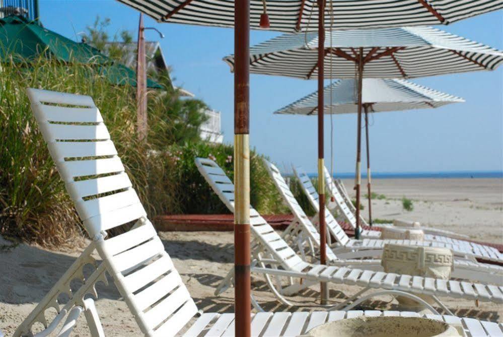 Desoto Beach Bed And Breakfast Тайби Айлънд Екстериор снимка