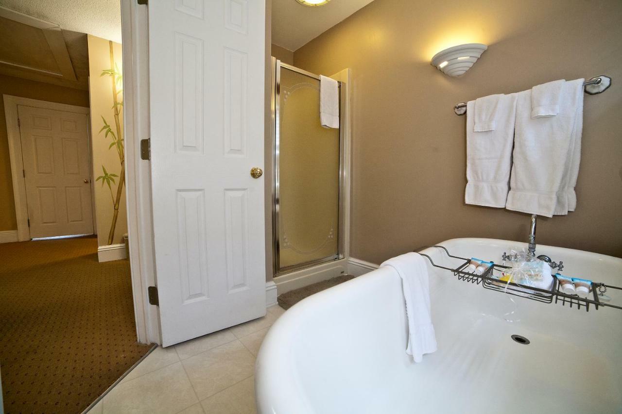 Desoto Beach Bed And Breakfast Тайби Айлънд Екстериор снимка
